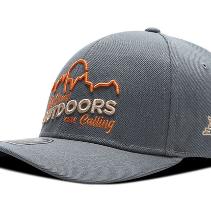 Gorra de moda DJ Caps The great outdoors are calling gris