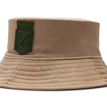 Gorro Atlético Nacional Oficial bucket hat beige