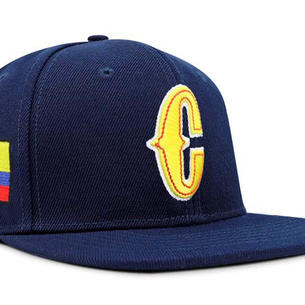 Gorra Selección Colombia de Béisbol Oficial Fánaticos Plana Azul oscuro