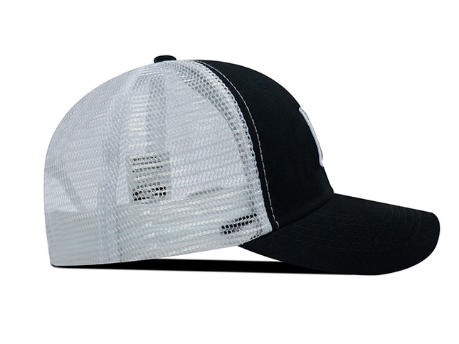 Gorra Independiente Santa Fe Oficial de Malla Negro/Blanco