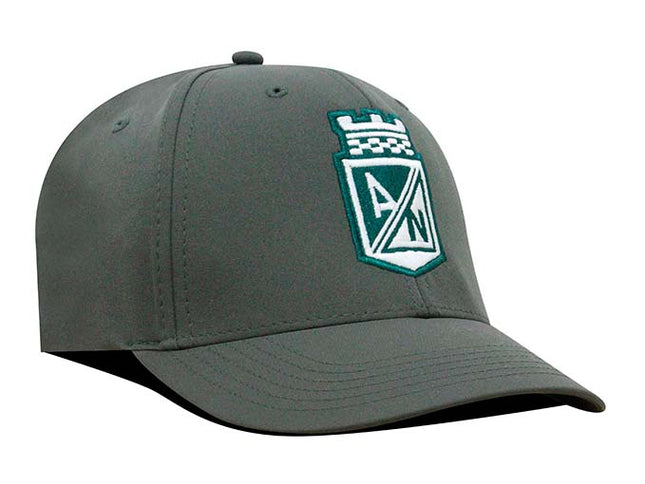 Gorra Atlético Nacional Oficial Verde Militar escudo bordado