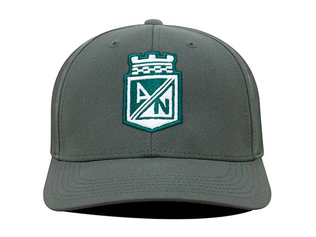 Gorra Atlético Nacional Oficial Verde Militar escudo bordado