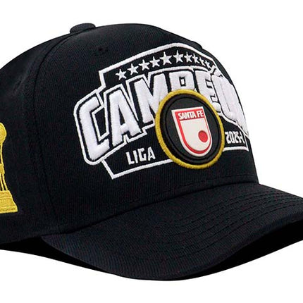 Gorra Independiente Santa Fe Campeón 2025 Oficial Otocaps (PRE VENTA)