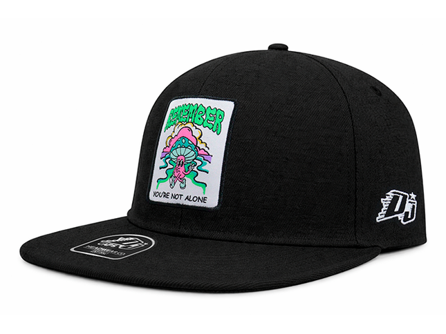 Gorra plana DJ Remember you´re not alone negro