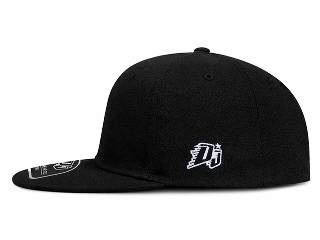 Gorra plana DJ Remember you´re not alone negro