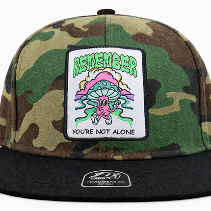 Gorra plana DJ Remember you´re not alone camuflado/negro