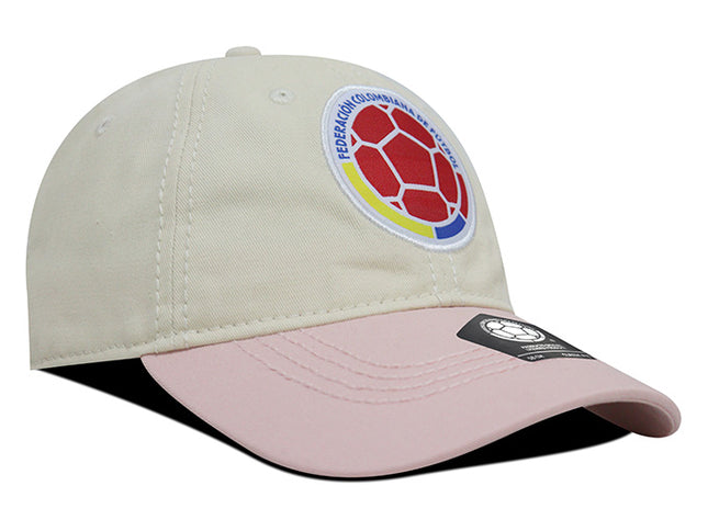 Gorra Oficial FCF Selección Colombia dad cap FCFE-0224 beige/rosa
