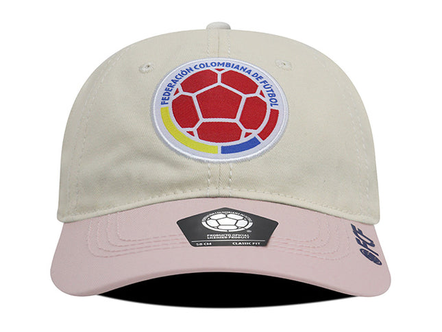 Gorra Oficial FCF Selección Colombia dad cap FCFE-0224 beige/rosa