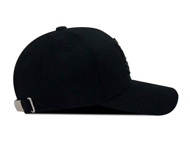 Gorra Independiente Santa Fe Oficial OC Caps negro logo vintage tono a tono